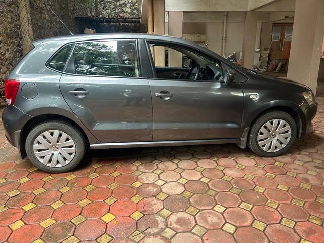 https://images10.gaadi.com/usedcar_image/41BEFDEF-F254-467C-BEDF-8B8F1C474D80/original/83db312e-fbb9-4bc1-99d9-f2ab0d96bc64.jpg?imwidth=6401