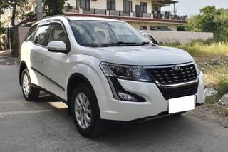 Mahindra XUV500 Mahindra XUV500 W7 BSIV