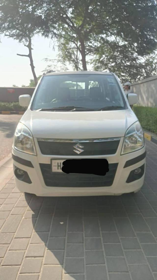 https://images10.gaadi.com/usedcar_image/4200171/original/processed_1e7bde81d41630643d683b143276d9a8.jpg?imwidth=6400