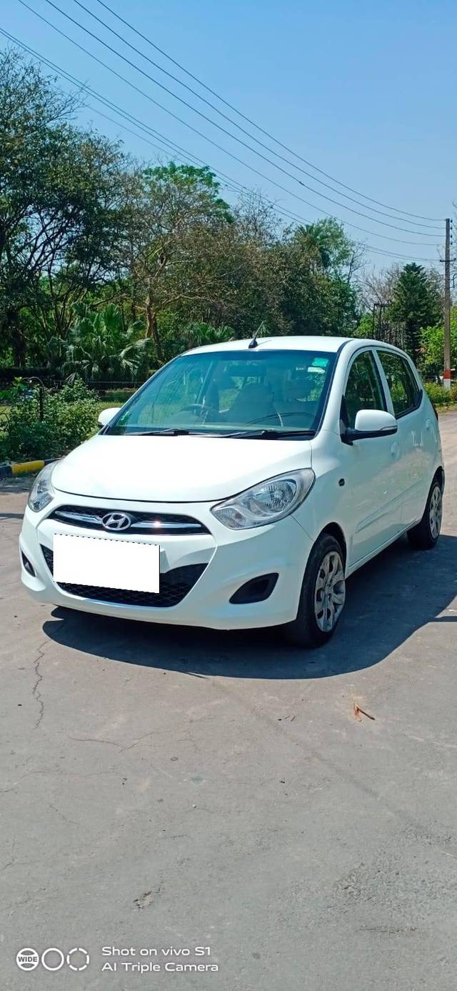 https://images10.gaadi.com/usedcar_image/4200180/original/processed_64f20feb3b4ed5f978f60164425b1bf3.jpg?imwidth=6402