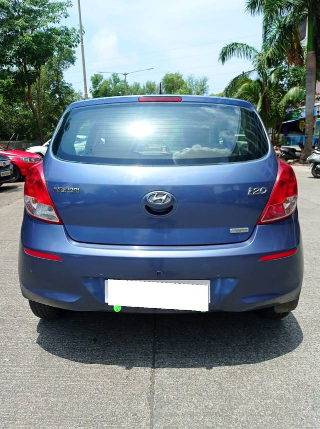 https://images10.gaadi.com/usedcar_image/4200200/original/processed_5a674bde3da32cddb4a5ca3ea49fa8c8.jpg?imwidth=6401