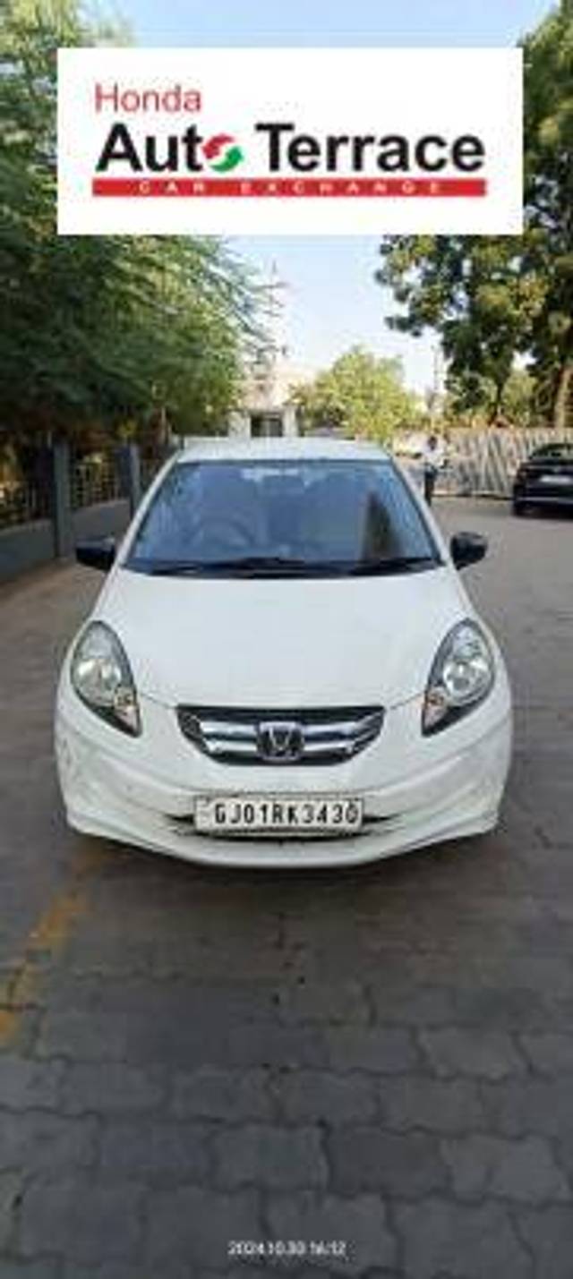 https://images10.gaadi.com/usedcar_image/4200212/original/51d703711ad0dd3e6cdfae0830a2e23f.jpeg?imwidth=6400