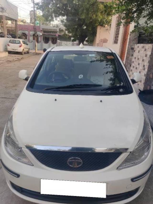 https://images10.gaadi.com/usedcar_image/4200235/original/processed_ae5dc708-d50c-40d7-ae85-57057f18d7d2.jpg?imwidth=6400