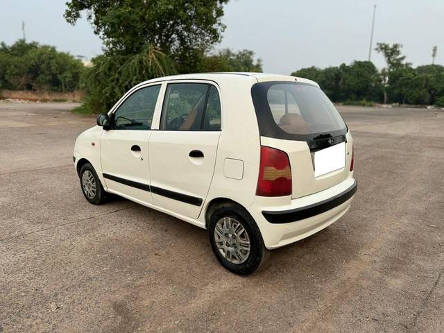 https://images10.gaadi.com/usedcar_image/4200243/original/processed_f3d9ac7de0322951848d02c383532d1a.jpg?imwidth=6402