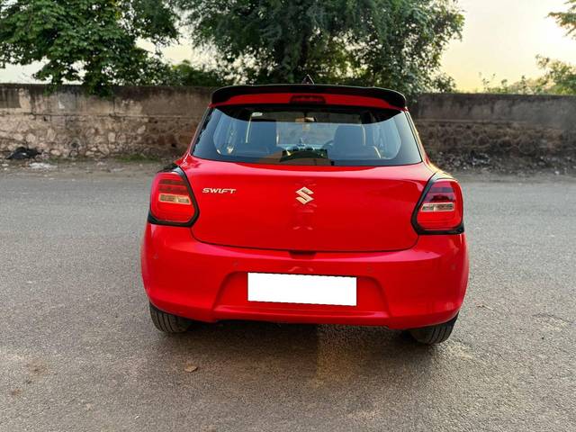 https://images10.gaadi.com/usedcar_image/4200249/original/processed_efa3bb1d60a8646e0022729c5228fd66.jpg?imwidth=6401