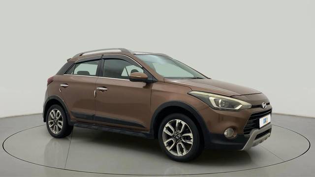 https://images10.gaadi.com/usedcar_image/4200256/original/4563d46013881f1eb5e5d544514182b2.jpg?imwidth=6400