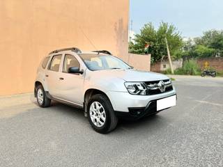 Renault Duster 2015-2016 Renault Duster Petrol RxE