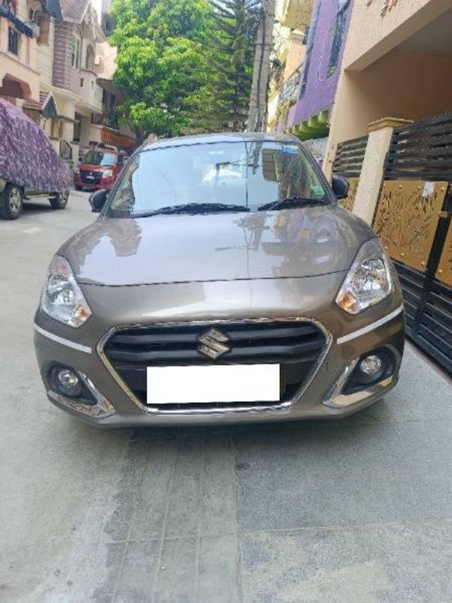 https://images10.gaadi.com/usedcar_image/4200619/original/processed_f989c1ef-f91a-4dc3-b4d9-dca6a8a10399.jpg?imwidth=6400