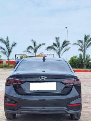 Hyundai Verna 2017-2020 Hyundai Verna CRDi 1.6 SX Option