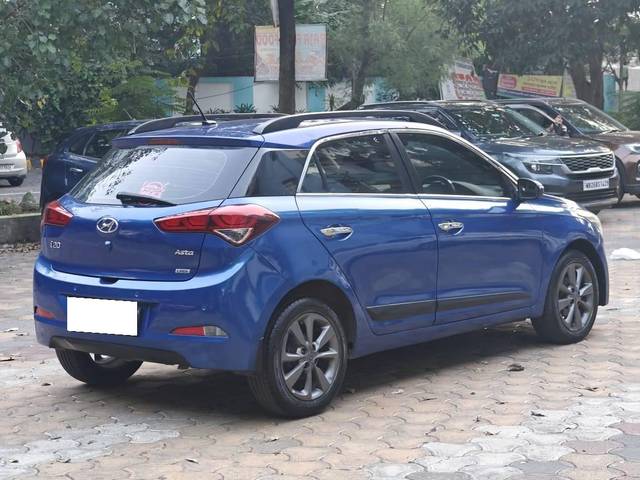 https://images10.gaadi.com/usedcar_image/4200848/original/processed_c1232345d5cd60d47cbd7de175c8aaf2.jpg?imwidth=6402