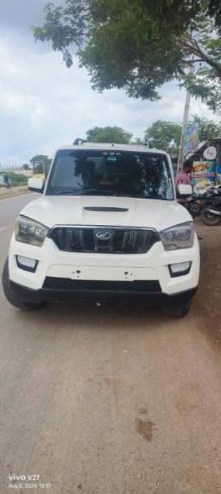 Mahindra Scorpio 2014-2022 Mahindra Scorpio S2 7 Seater