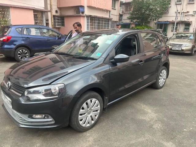 https://images10.gaadi.com/usedcar_image/4201331/original/processed_65de780f-cf60-45d0-ab33-573c54429579.jpg?imwidth=6400