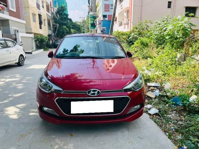 https://images10.gaadi.com/usedcar_image/4201340/original/processed_15b23be4-86b7-4f15-87e8-a014af7b15a6.jpg?imwidth=6402