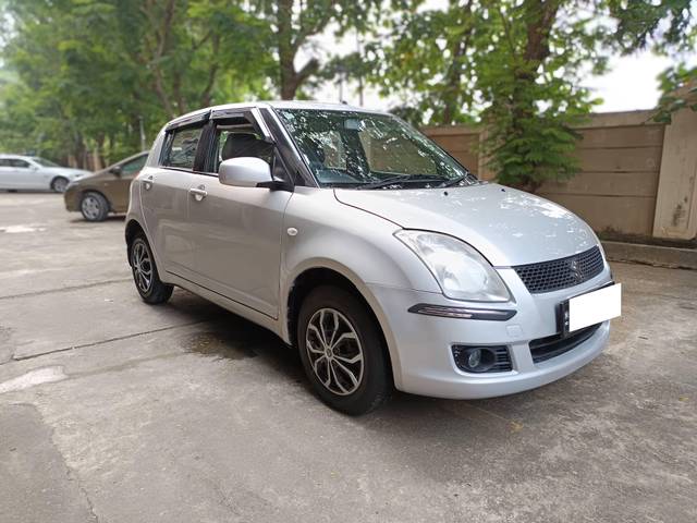 https://images10.gaadi.com/usedcar_image/4201404/original/processed_45204b0e50c72336d767074c39637d7b.jpg?imwidth=6400