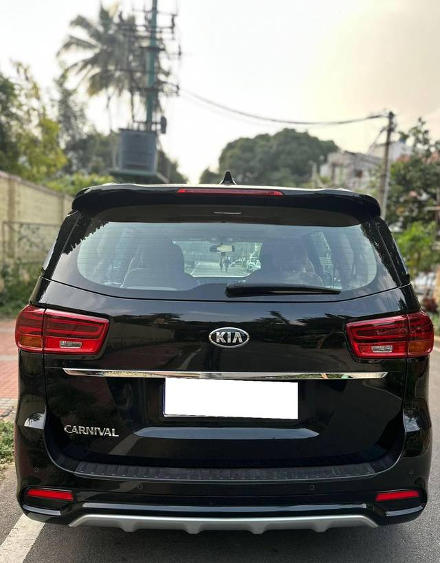 https://images10.gaadi.com/usedcar_image/4201408/original/processed_86719a2e02bff4e89ba69f736f6cb728.jpg?imwidth=6401