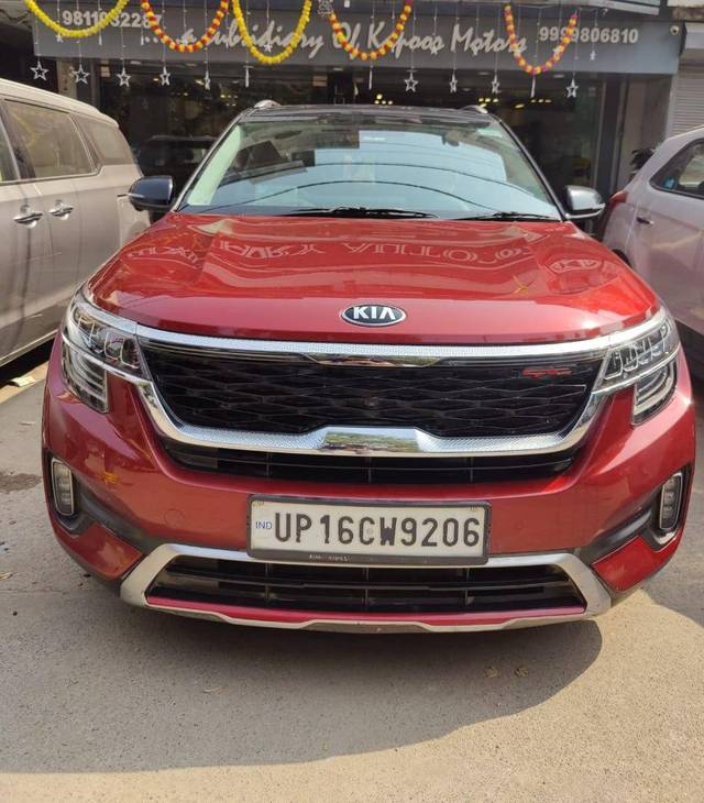 https://images10.gaadi.com/usedcar_image/4201442/original/processed_d13970caedd54f81d12c83b68c1d48b7.jpg?imwidth=6402