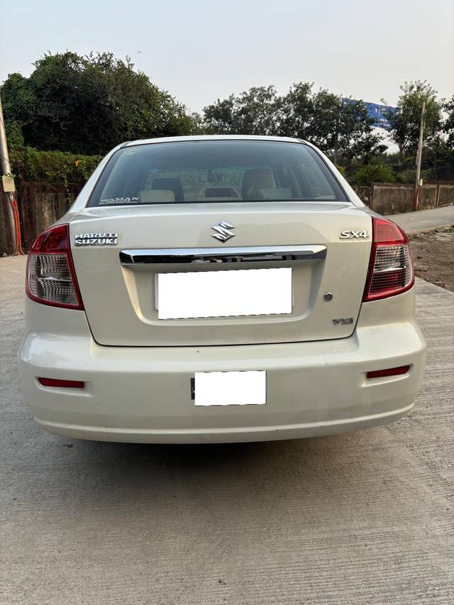 https://images10.gaadi.com/usedcar_image/4201463/original/processed_67b9eba5c74ca8539f45ff1a6631ccc3.jpg?imwidth=6401