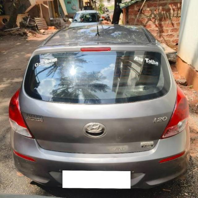 https://images10.gaadi.com/usedcar_image/4201639/original/processed_3a3edd8d-fbf6-4aa9-a240-41313eb3e361.jpg?imwidth=6401