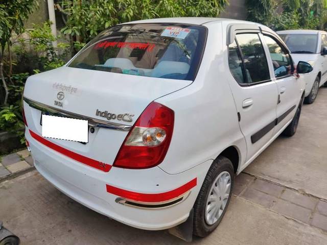 https://images10.gaadi.com/usedcar_image/4201753/original/processed_70cb99dc-d607-4cdc-bacc-a2c04bc78ccf.jpg?imwidth=6402