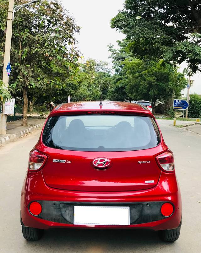 https://images10.gaadi.com/usedcar_image/4201839/original/processed_c8d7ed0604ec6e05000e51bff2f9ec63.jpeg?imwidth=6402