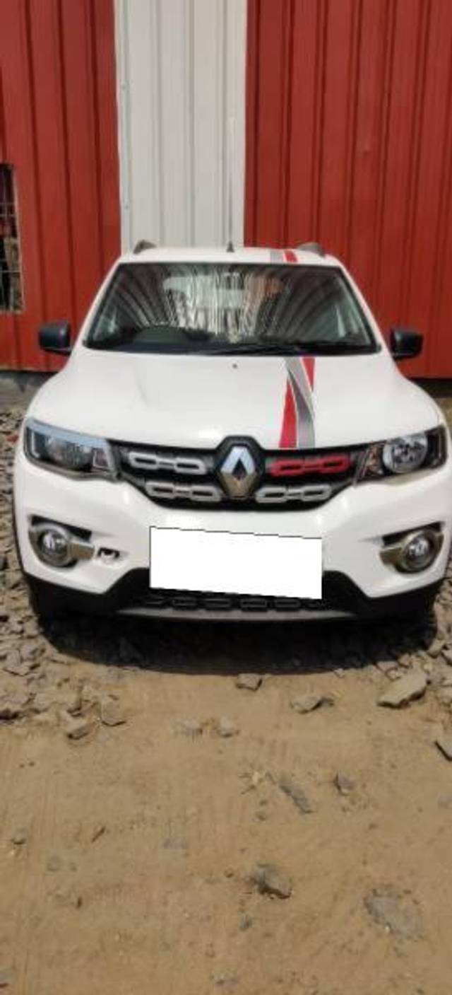 https://images10.gaadi.com/usedcar_image/4201862/original/processed_8221c700-31a7-44ef-8f06-163aadb9c9b1.jpg?imwidth=6400