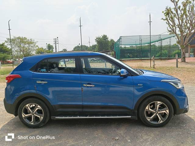 https://images10.gaadi.com/usedcar_image/4201877/original/processed_179da501939d77131c196b38671d6a7b.jpg?imwidth=6401