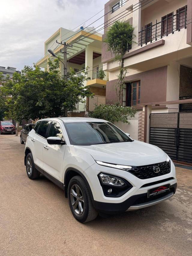 https://images10.gaadi.com/usedcar_image/4201944/original/processed_9dfd1b135d248a206b4e6acc4129fc9e.jpg?imwidth=6400