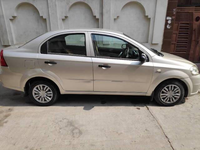 https://images10.gaadi.com/usedcar_image/4201946/original/processed_98cb0d3b-4721-45e3-9205-e312d72c4ea4.jpg?imwidth=6400