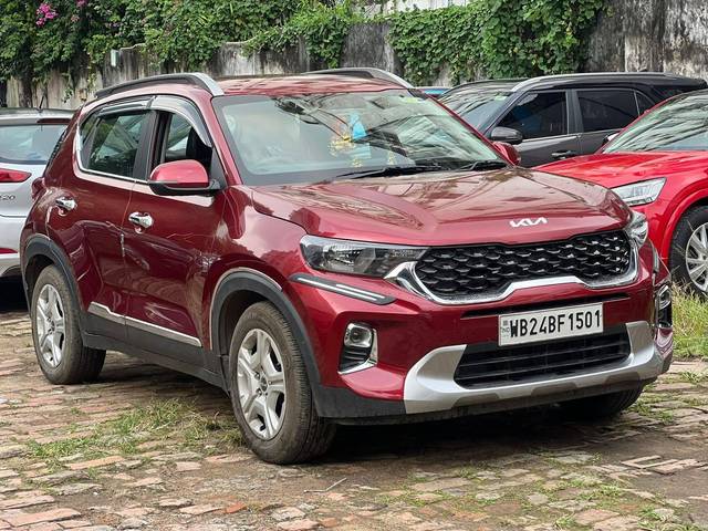 https://images10.gaadi.com/usedcar_image/4201947/original/processed_2c448092c6f13d281689e948d23657a6.jpg?imwidth=6400