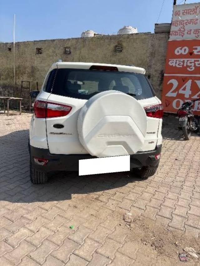 https://images10.gaadi.com/usedcar_image/4201951/original/processed_d12d58be-7ccf-4ddf-a90c-7213be1d51ba.jpg?imwidth=6402