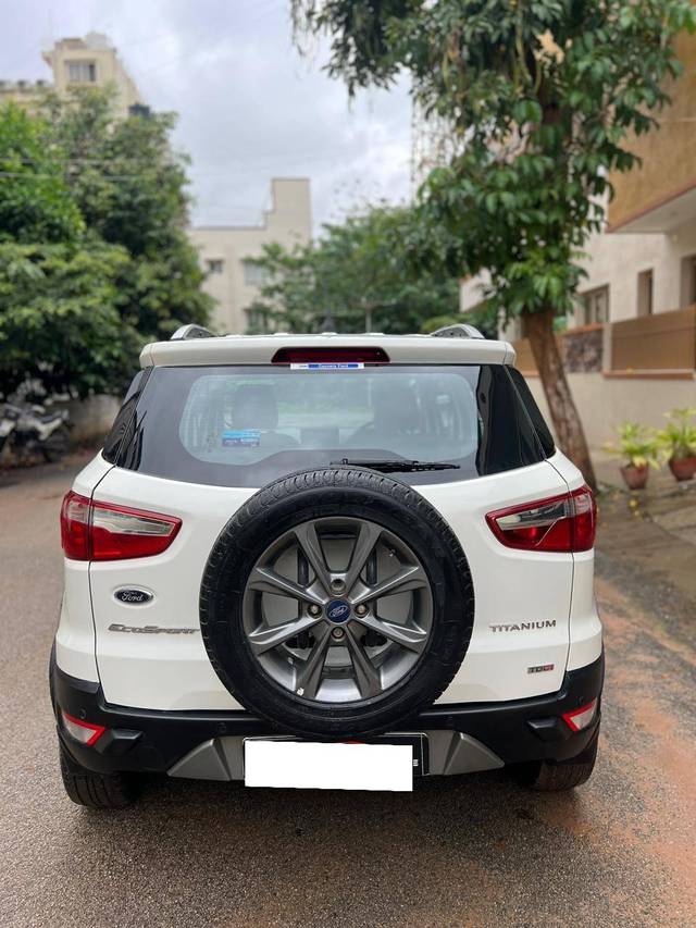 https://images10.gaadi.com/usedcar_image/4202089/original/processed_420331122f6a50ceda2a977d1520ca6c.jpg?imwidth=6402