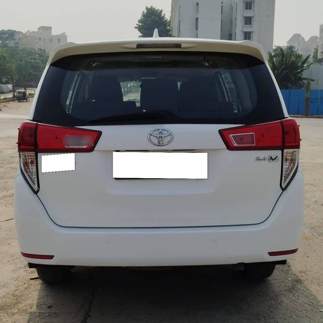 https://images10.gaadi.com/usedcar_image/4202190/original/processed_638830952cd314a5f9d6a1b5418183c1.jpg?imwidth=6402