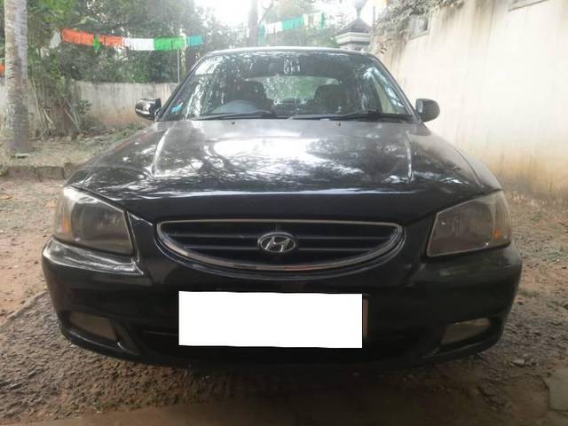 https://images10.gaadi.com/usedcar_image/4202300/original/processed_58b414cf-2c4e-4663-a428-4f73a95300e3.jpg?imwidth=6402