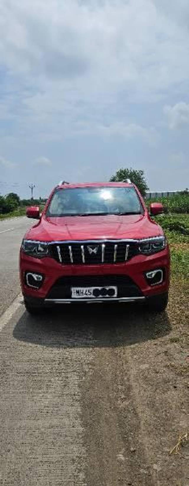 https://images10.gaadi.com/usedcar_image/4202343/original/processed_5b001558-938a-4db1-8bf5-c0a6886bb8cd.jpg?imwidth=6400