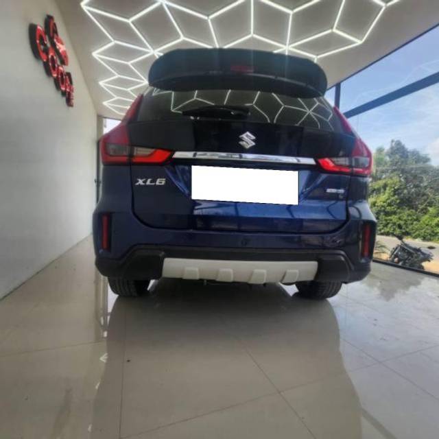 https://images10.gaadi.com/usedcar_image/4202414/original/processed_6750a061-6e7a-4e97-9302-f90a71d11691.jpg?imwidth=6401