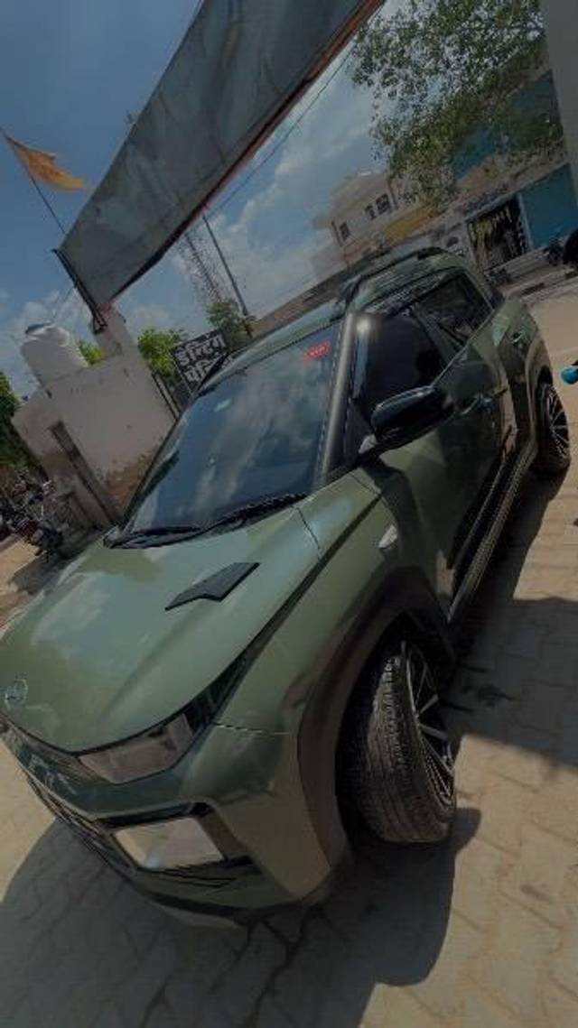 https://images10.gaadi.com/usedcar_image/4202635/original/processed_501165f8-fde8-4c34-8820-e2fed469cd4c.jpg?imwidth=6401