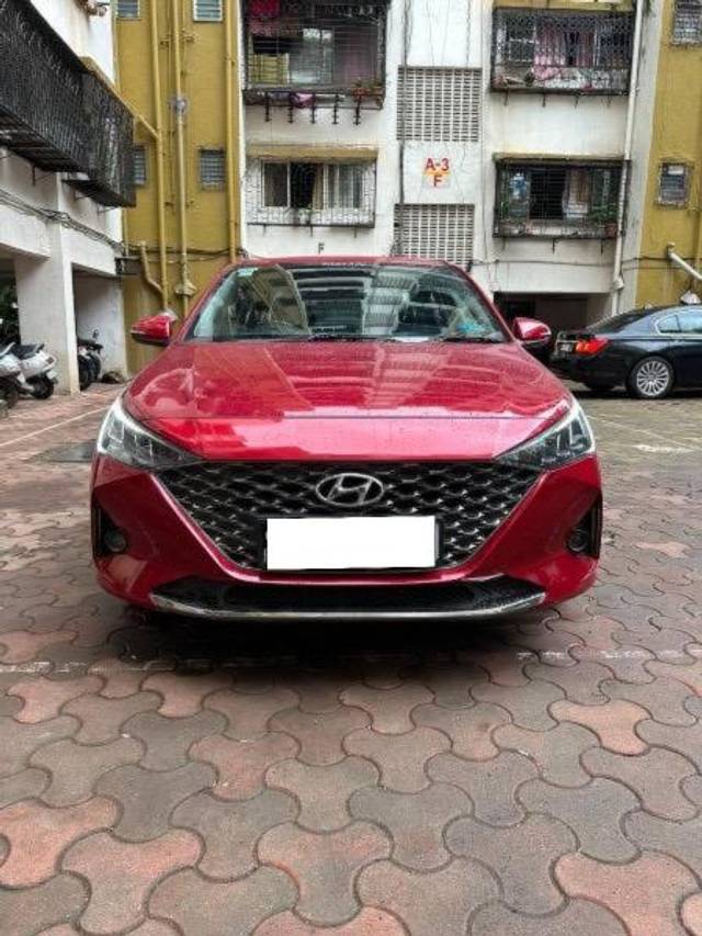 https://images10.gaadi.com/usedcar_image/4202730/original/processed_9e809bb3-ba28-4428-9c65-328cfacf154c.jpeg?imwidth=6402