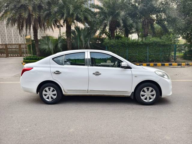 https://images10.gaadi.com/usedcar_image/4202764/original/processed_29db3349f2e2dc6b20230d73887d98f7.jpg?imwidth=6400