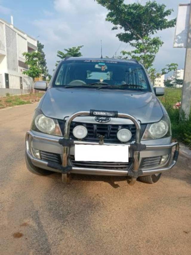 https://images10.gaadi.com/usedcar_image/4202795/original/processed_2e5db3ce-b18b-4b43-b266-f2070897134b.jpg?imwidth=6400