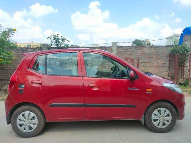 https://images10.gaadi.com/usedcar_image/4202799/original/processed_99838371-5681-49cf-8110-26149b54a3a4.jpg?imwidth=6401