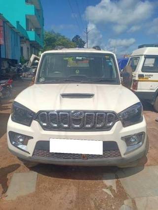 Mahindra Scorpio 2014-2022 Mahindra Scorpio S5