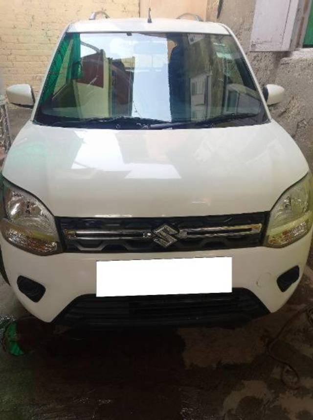 https://images10.gaadi.com/usedcar_image/4202817/original/processed_80d61363-7678-4429-8727-dd6fd5be8e57.jpg?imwidth=6400