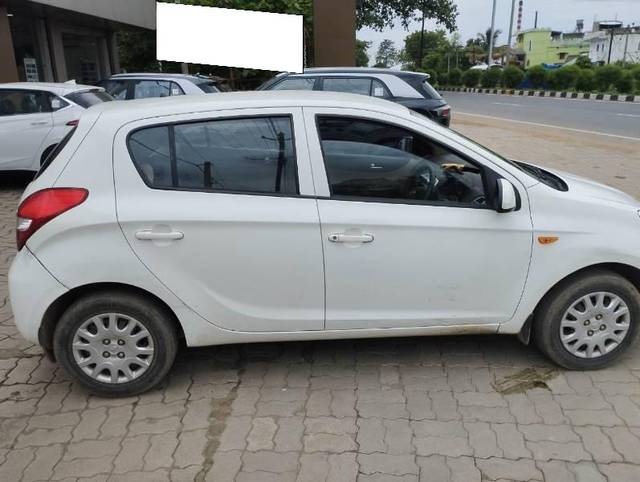 https://images10.gaadi.com/usedcar_image/4202838/original/processed_c732ac7b-4ce8-4bc6-85f5-444fdba47523.jpg?imwidth=6401