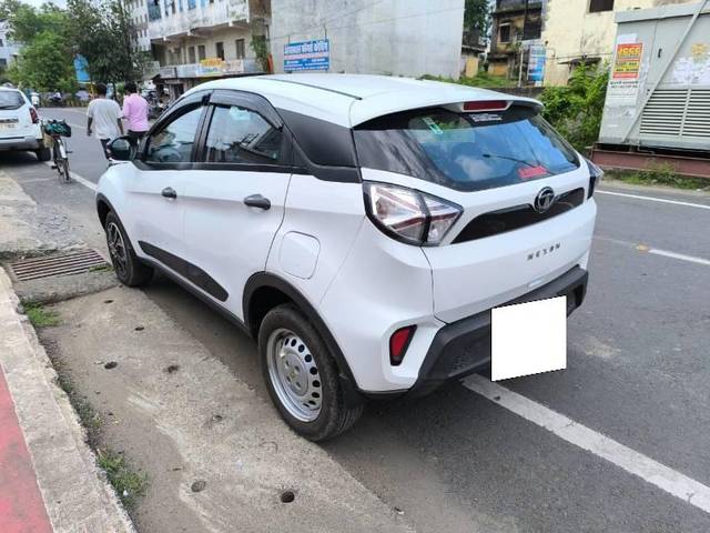 https://images10.gaadi.com/usedcar_image/4202856/original/processed_129507b1-21b3-4e31-9aee-17a970e03ccf.jpg?imwidth=6402