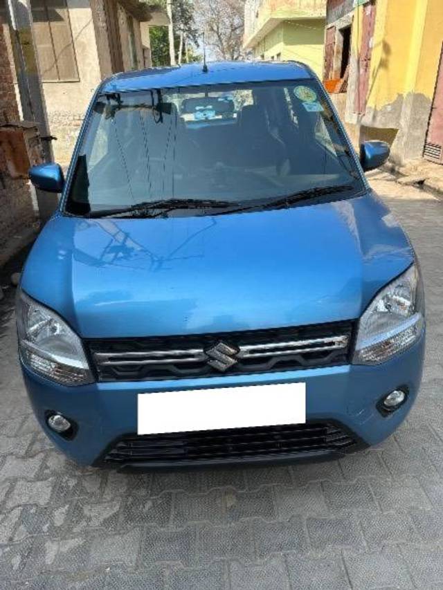 https://images10.gaadi.com/usedcar_image/4202875/original/processed_cc18e0fb-4ddf-4ecc-ab37-1cae925766b8.jpg?imwidth=6400