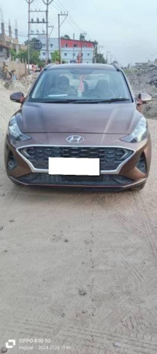 https://images10.gaadi.com/usedcar_image/4202889/original/processed_01b1859f-2613-45aa-aaf5-165d891df19a.jpg?imwidth=6400