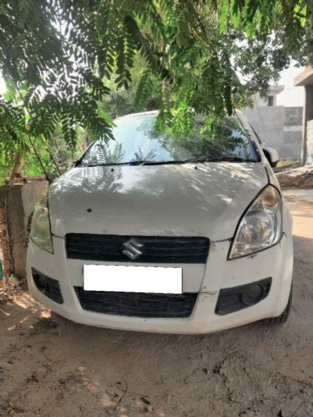 https://images10.gaadi.com/usedcar_image/4202930/original/processed_c6d97ba9-80f8-47bb-b599-9e976d2948c6.jpg?imwidth=6402