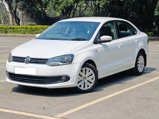 Volkswagen Vento 2013-2015 Volkswagen Vento 1.2 TSI Comfortline AT