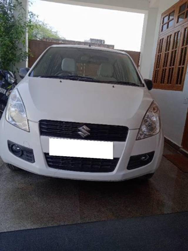 https://images10.gaadi.com/usedcar_image/4203087/original/processed_98e9a1c4-594b-4e2f-969a-f9543dd967f4.jpg?imwidth=6400