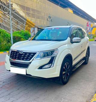 Mahindra XUV500 Mahindra XUV500 W11 BSIV